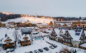 Willa Stożek, 50 m od term i wyciągów narciarskich